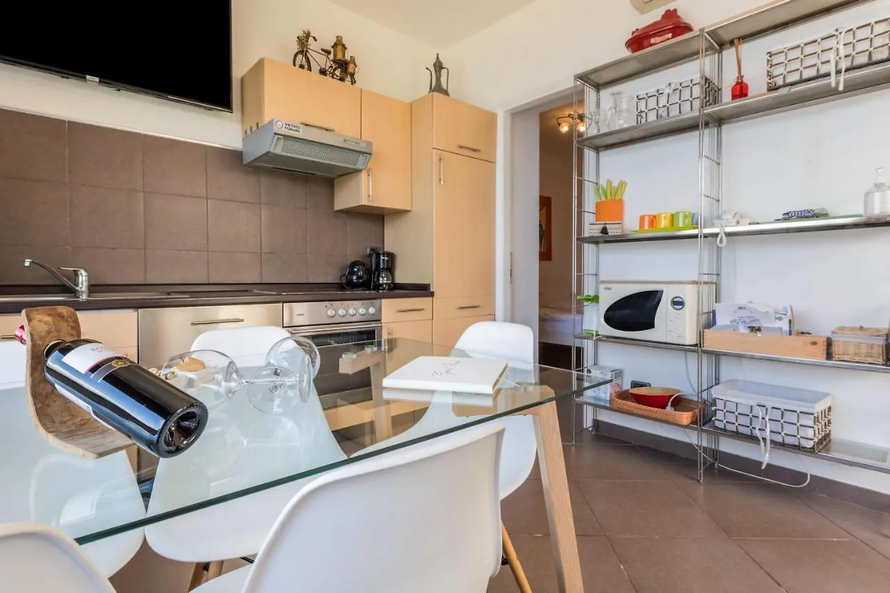 Appartement Residence La Mignon Oleandri Torri Del Benaco Italië